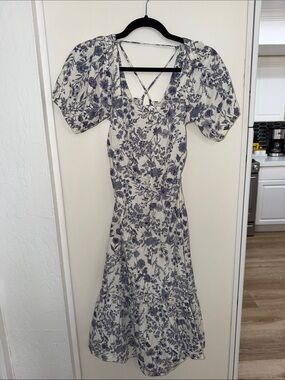 Just Found Blue Floral Puff-Sleeve Open Back Midi Dress - Ivory & Blue